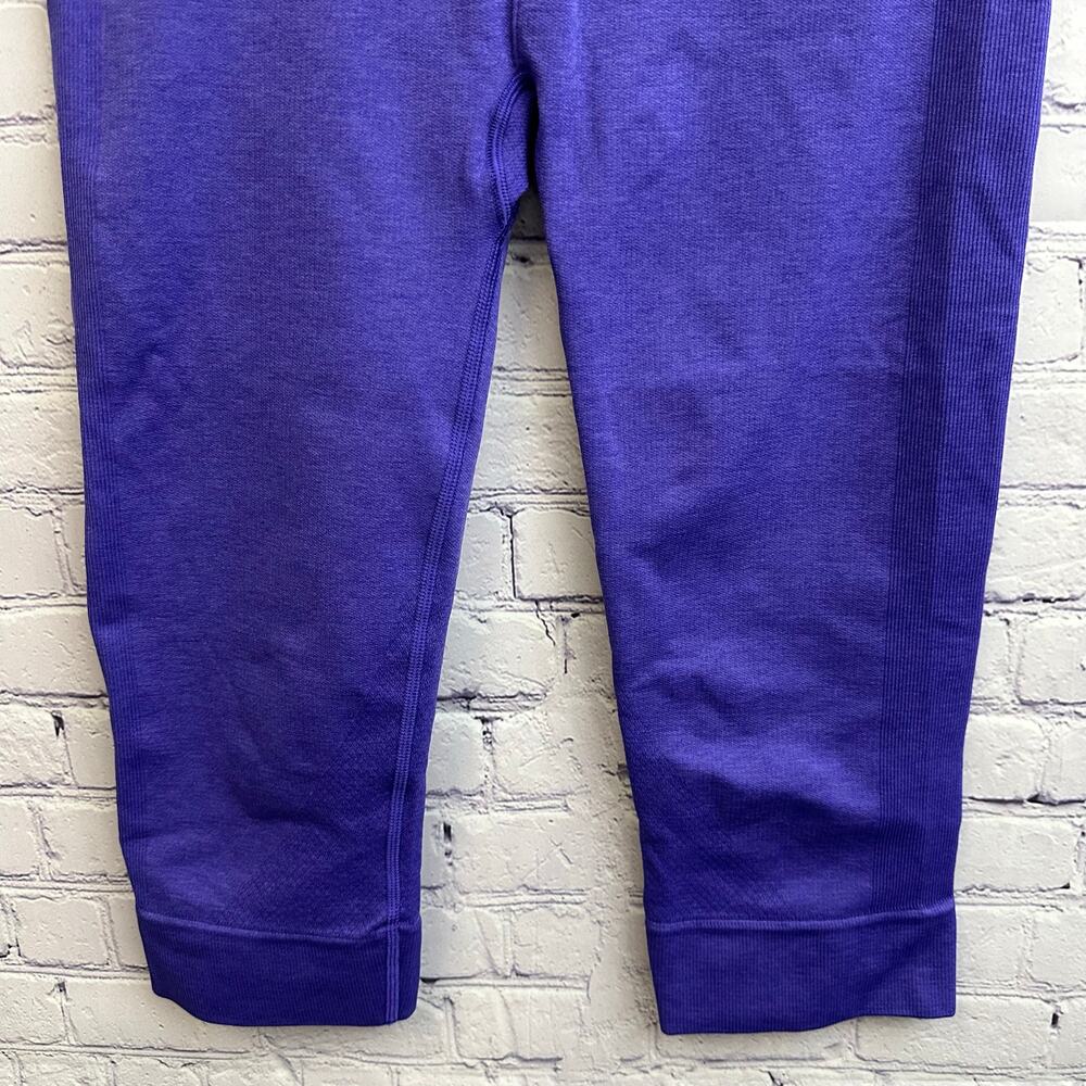 Lululemon Cropped Leggings Purple Women's 8 Athletic Workout Athleisure - Picture 3 of 8